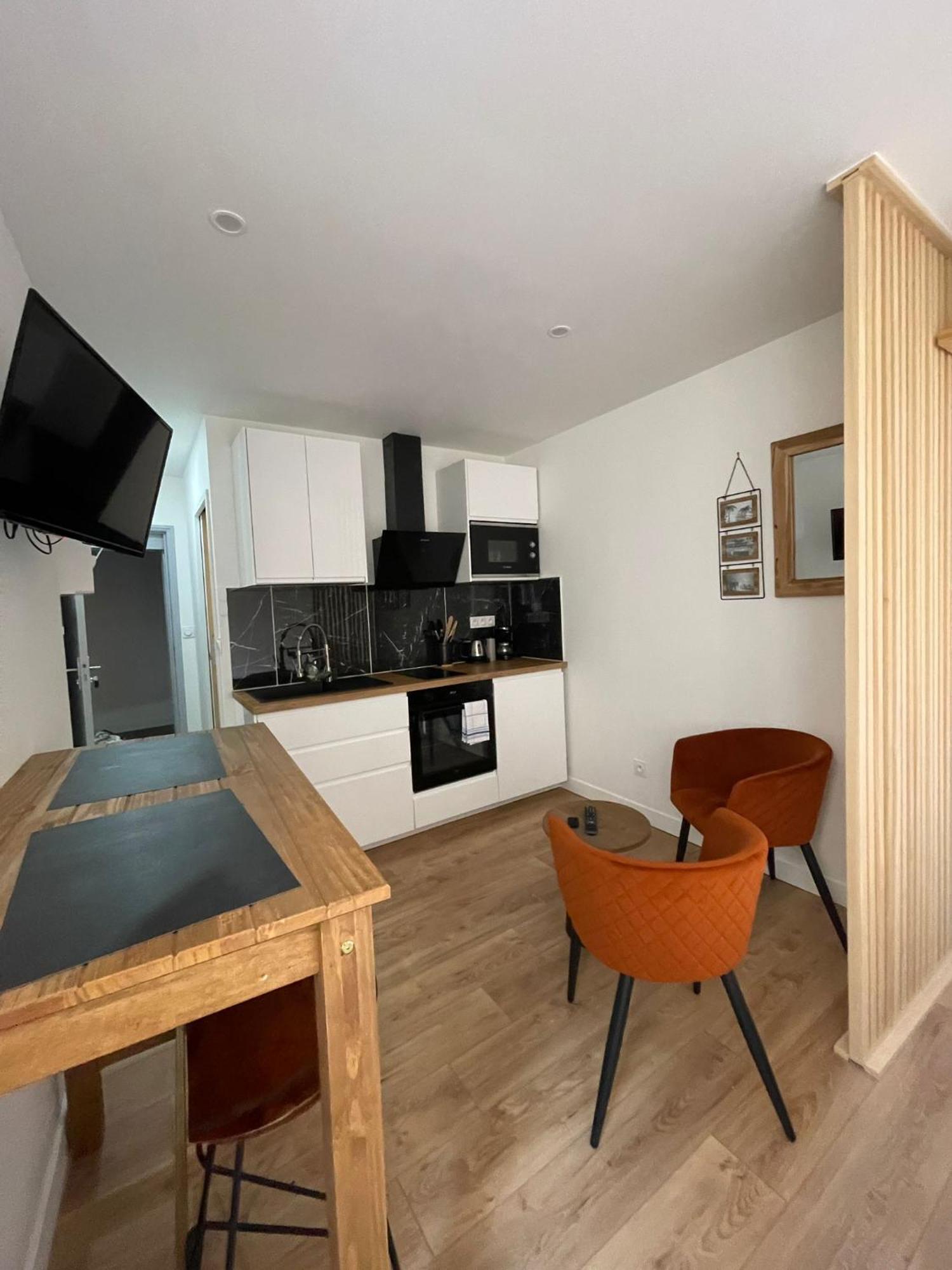 Appartement, Centre Langres 2 Buitenkant foto